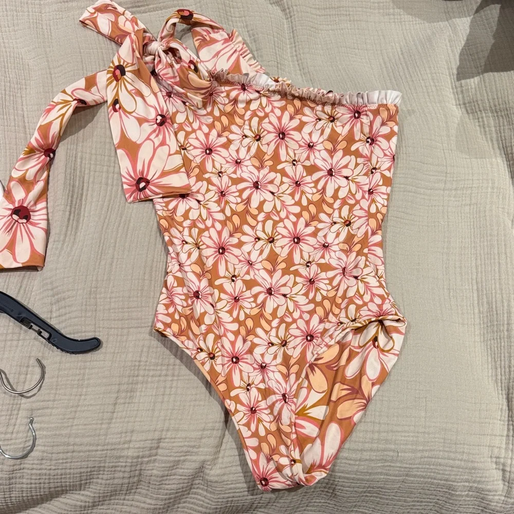Sundress reversible Floral Swimsuit - Picture 2 of 3